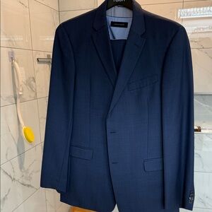 Tommy Hilfiger Classic Dark Blue 3-peace Suit 42L